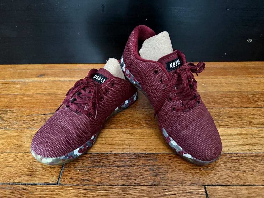NOBULL Red w/Camo Sole Training Sneakers Women sz 9